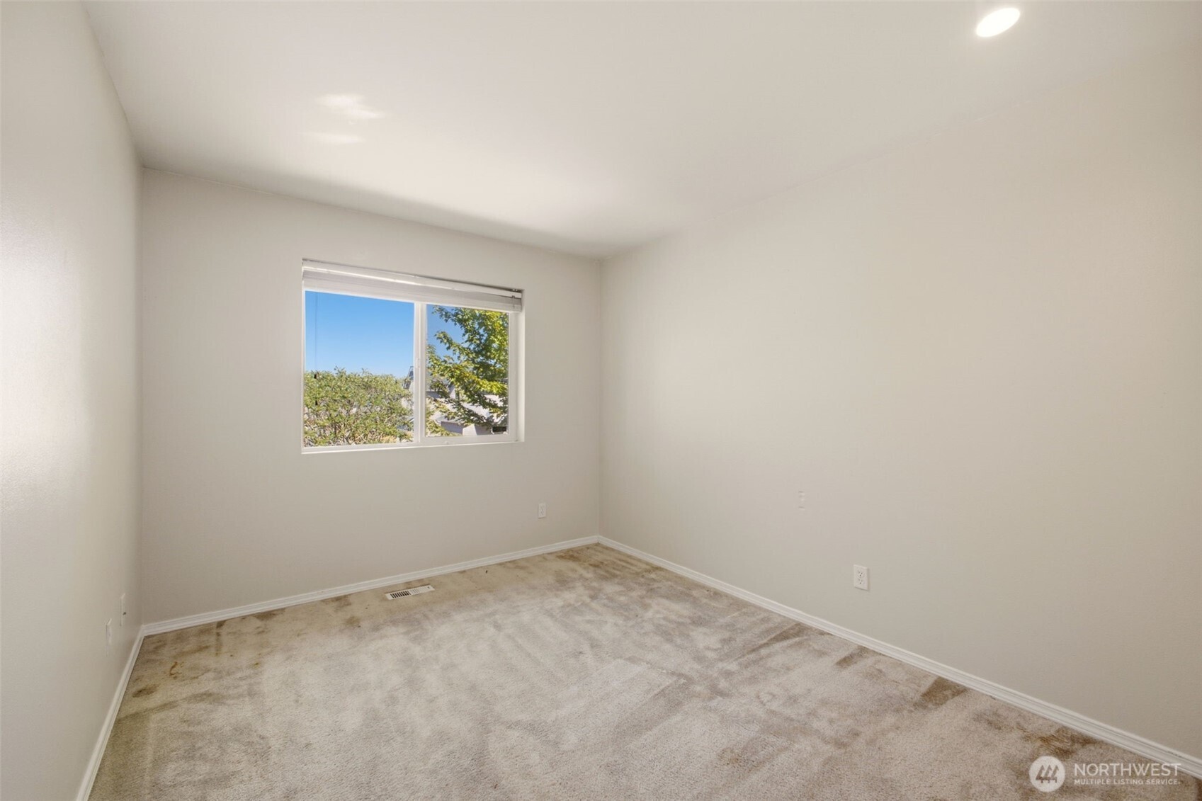 630 Se 67th Lane Property Photo 14