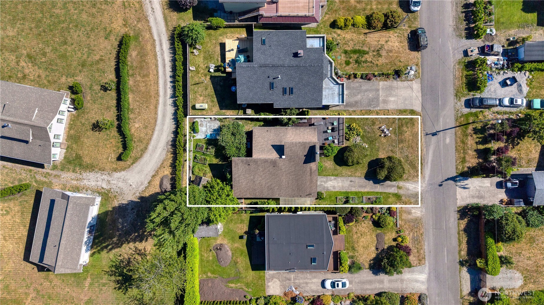 632 Highland Drive Property Photo 3