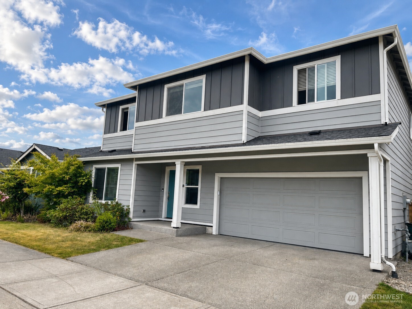 9135 Silverspot Drive Property Photo 2