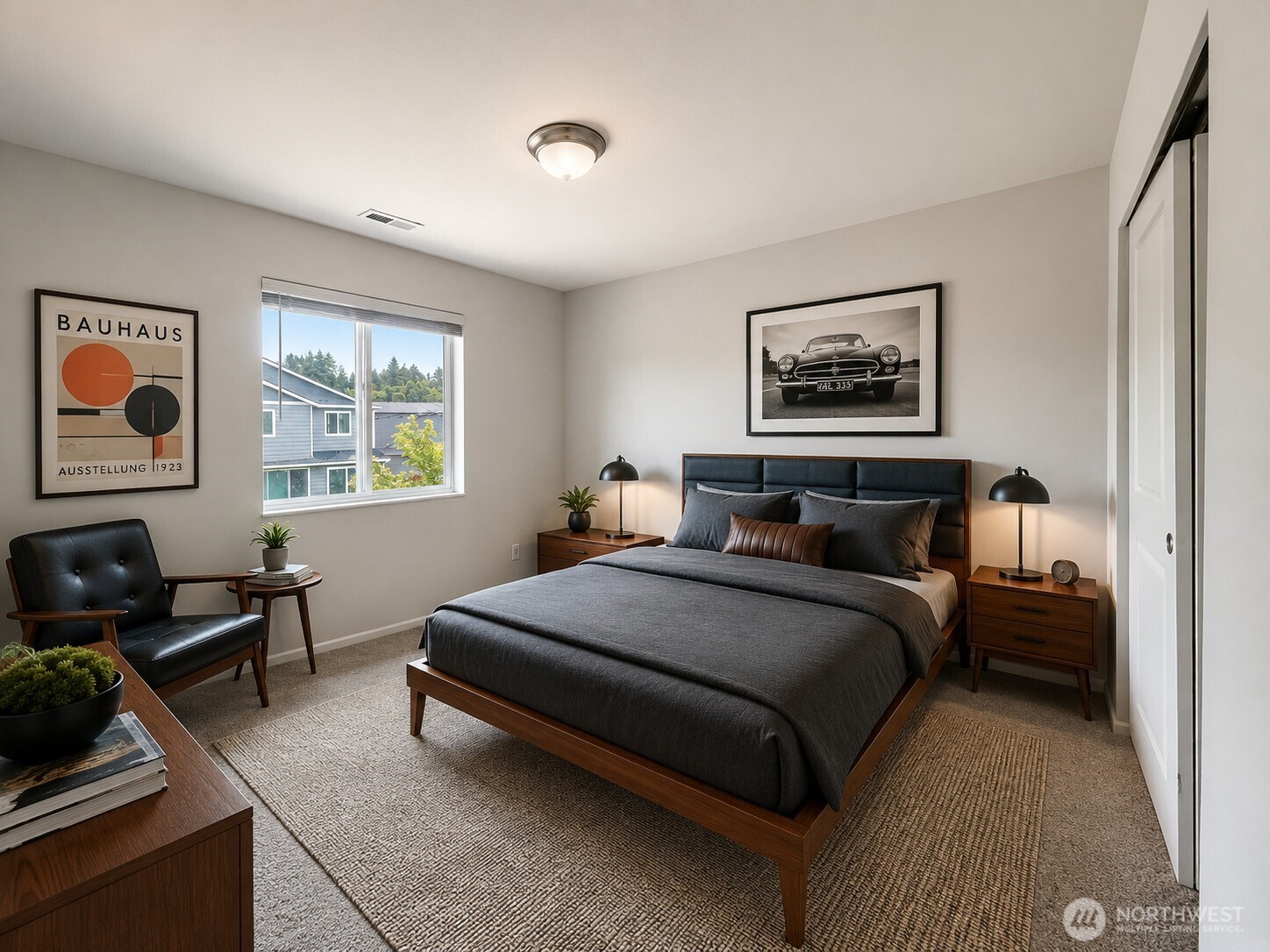 9135 Silverspot Drive Property Photo 17