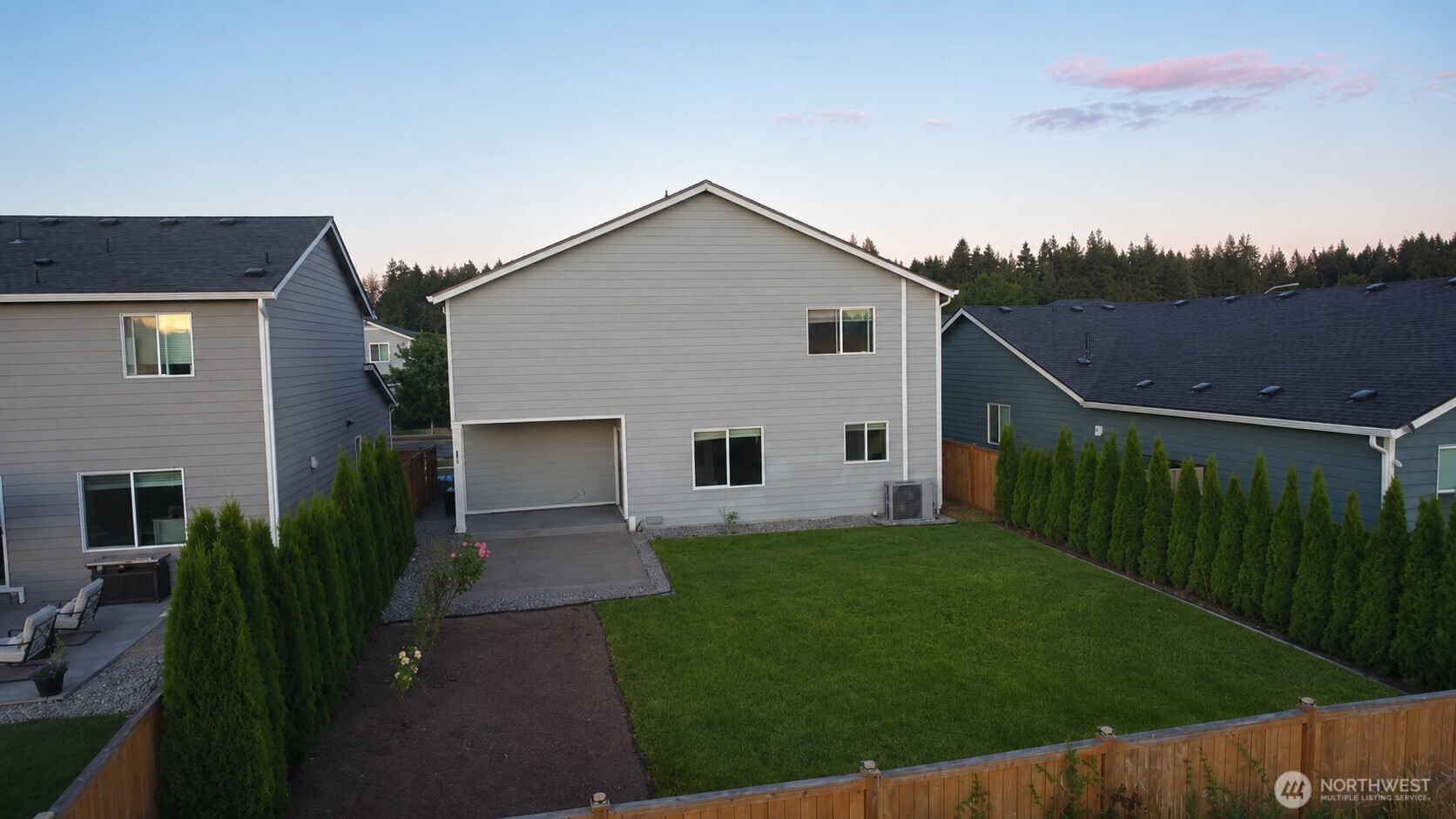 9135 Silverspot Drive Property Photo 23