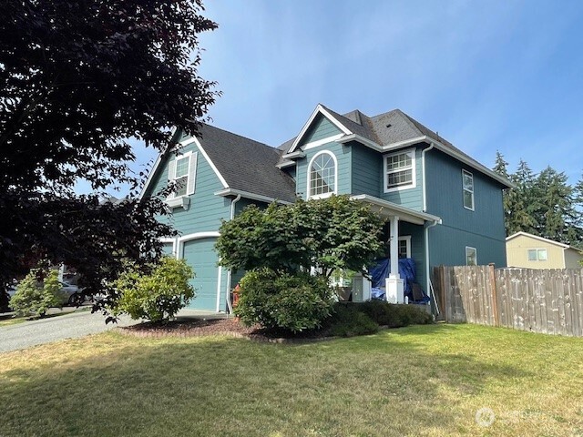 11712 10th Avenue Property Photo 2