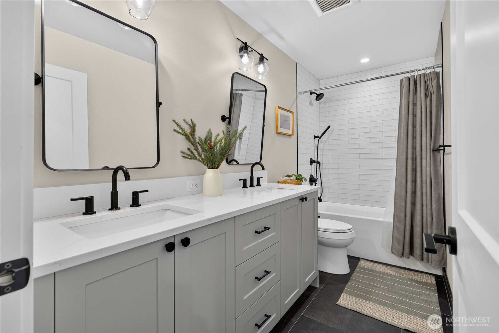 16700 61st Avenue Property Photo 23