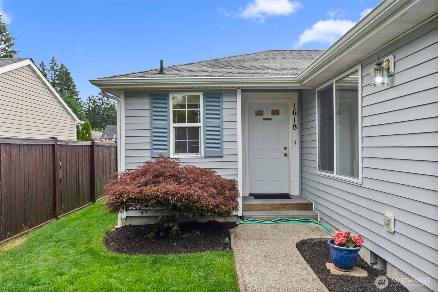 1618 Division St Property Photo 1