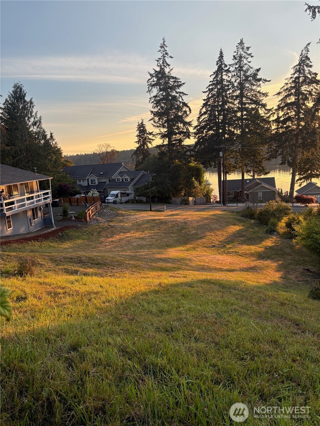 10142 Steamboat Island Road Property Photo 2
