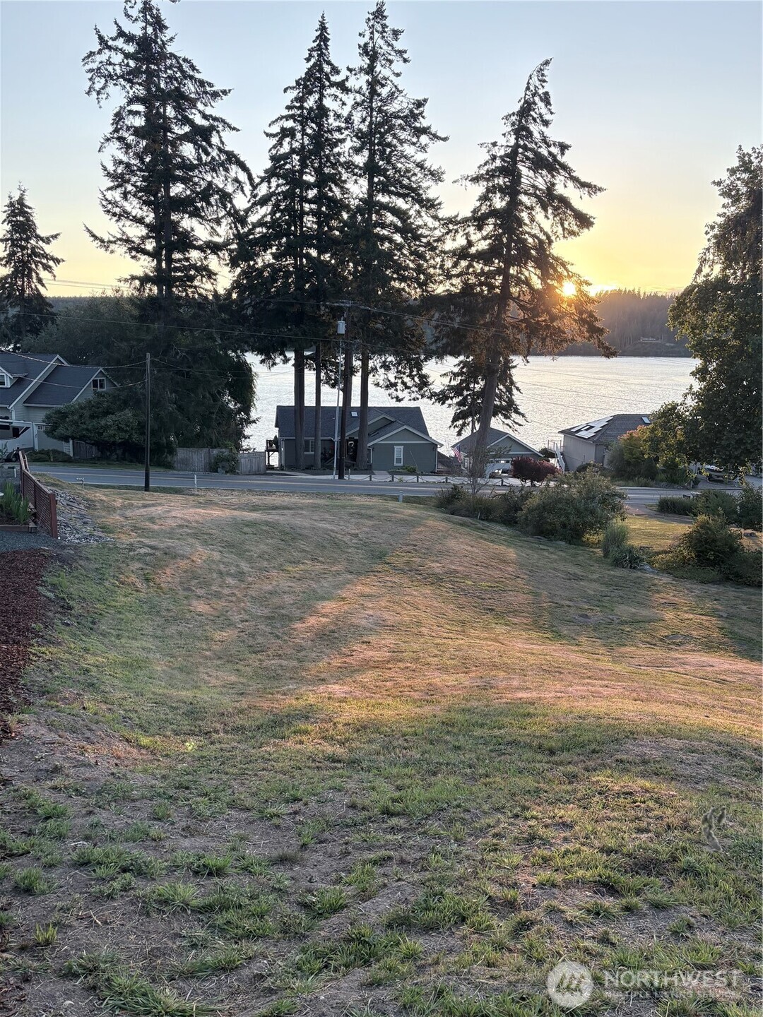 10142 Steamboat Island Road Property Photo 4