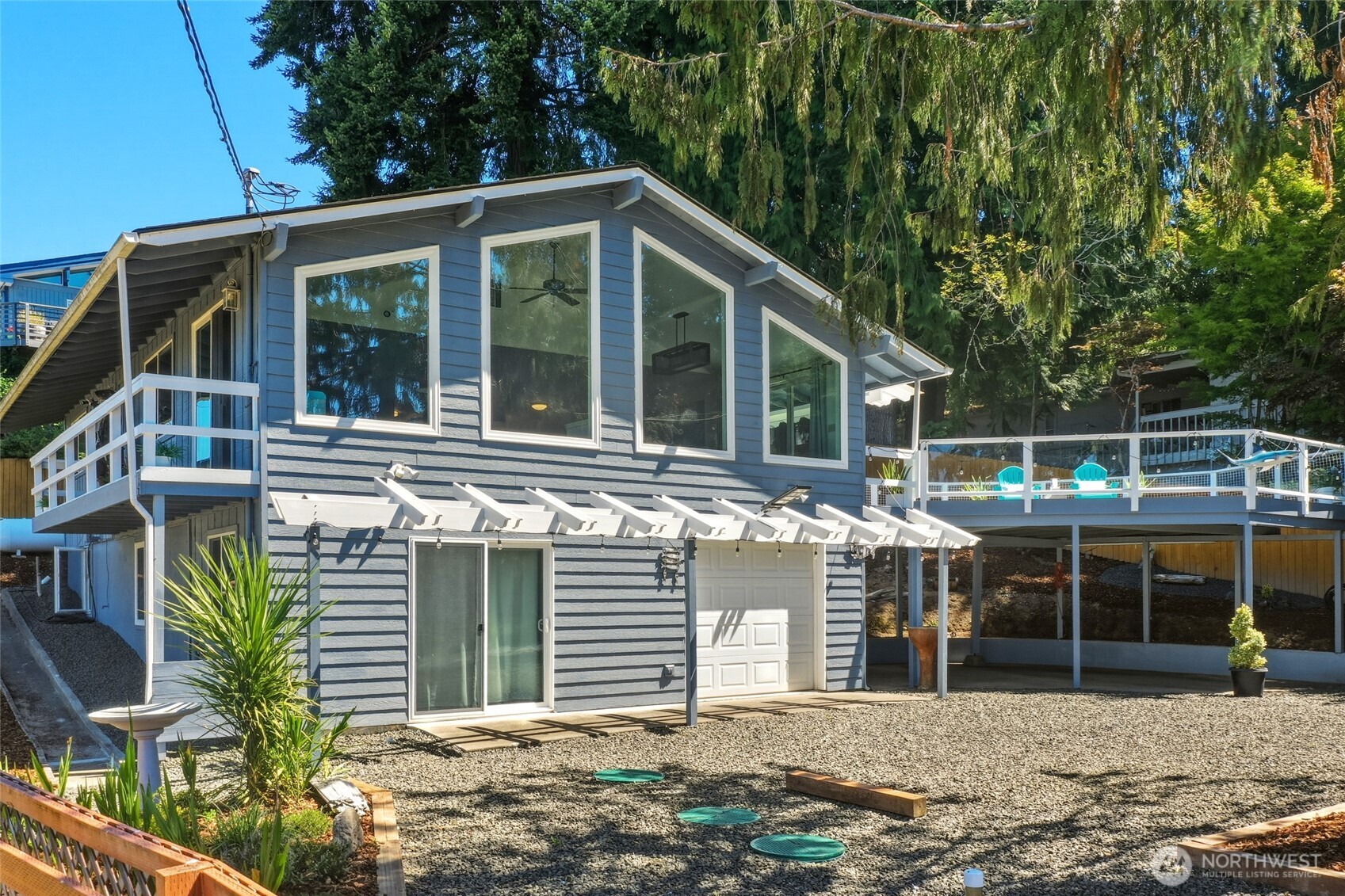 10138 Steamboat Island Road Property Photo 2