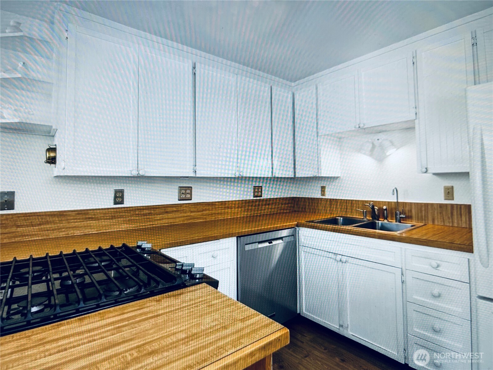 10138 Steamboat Island Road Property Photo 14