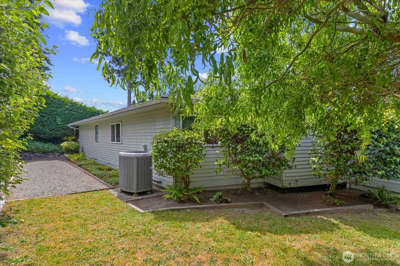 809 Spruce Place Property Photo 35