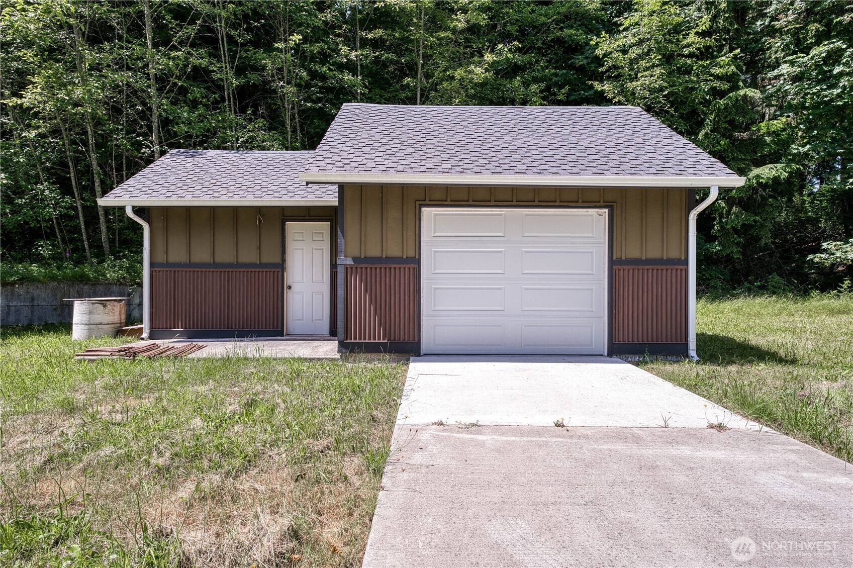 10609 33rd Avenue Ct Property Photo 4