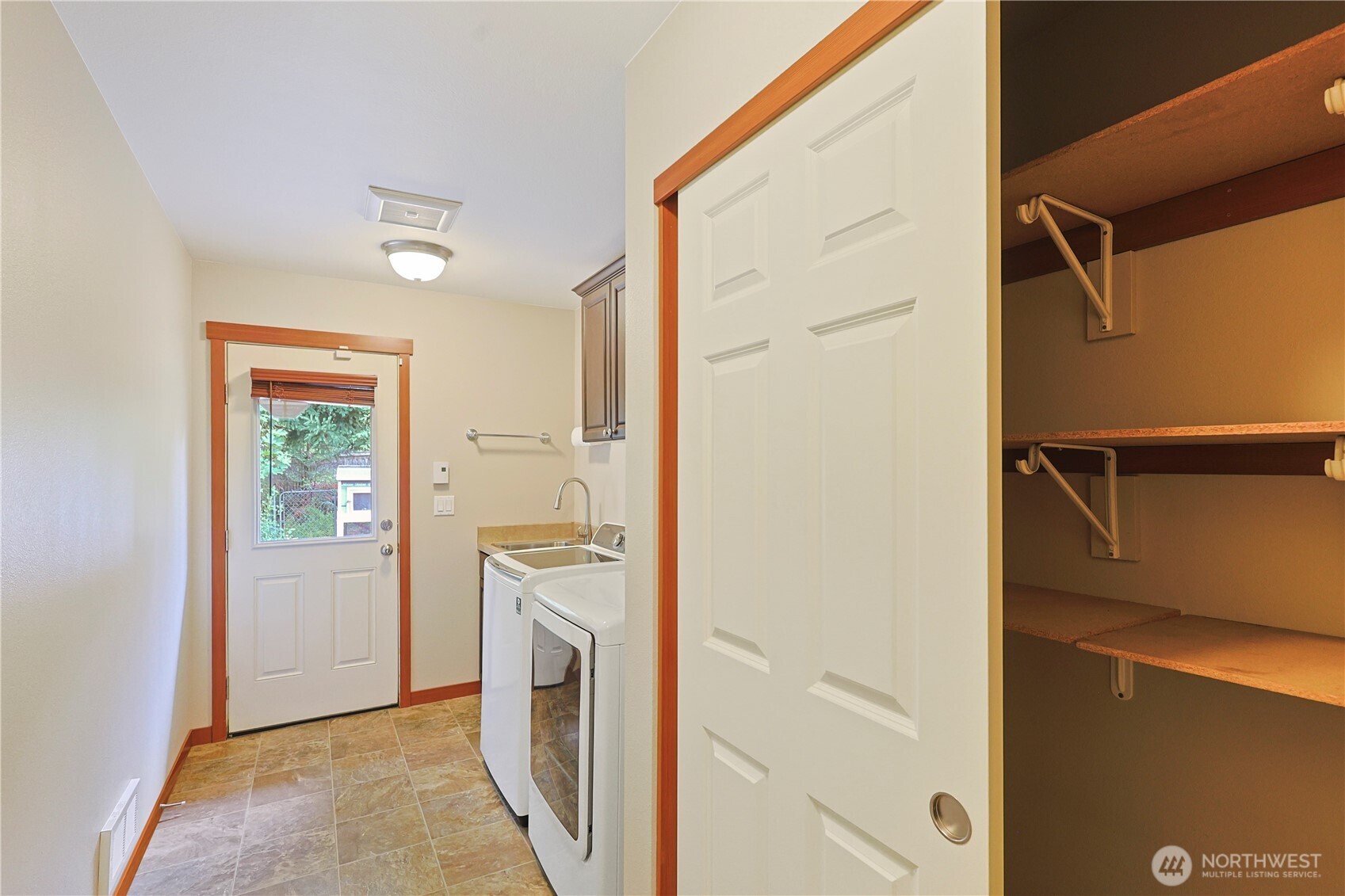 714 Tipsoo Loop Property Photo 14