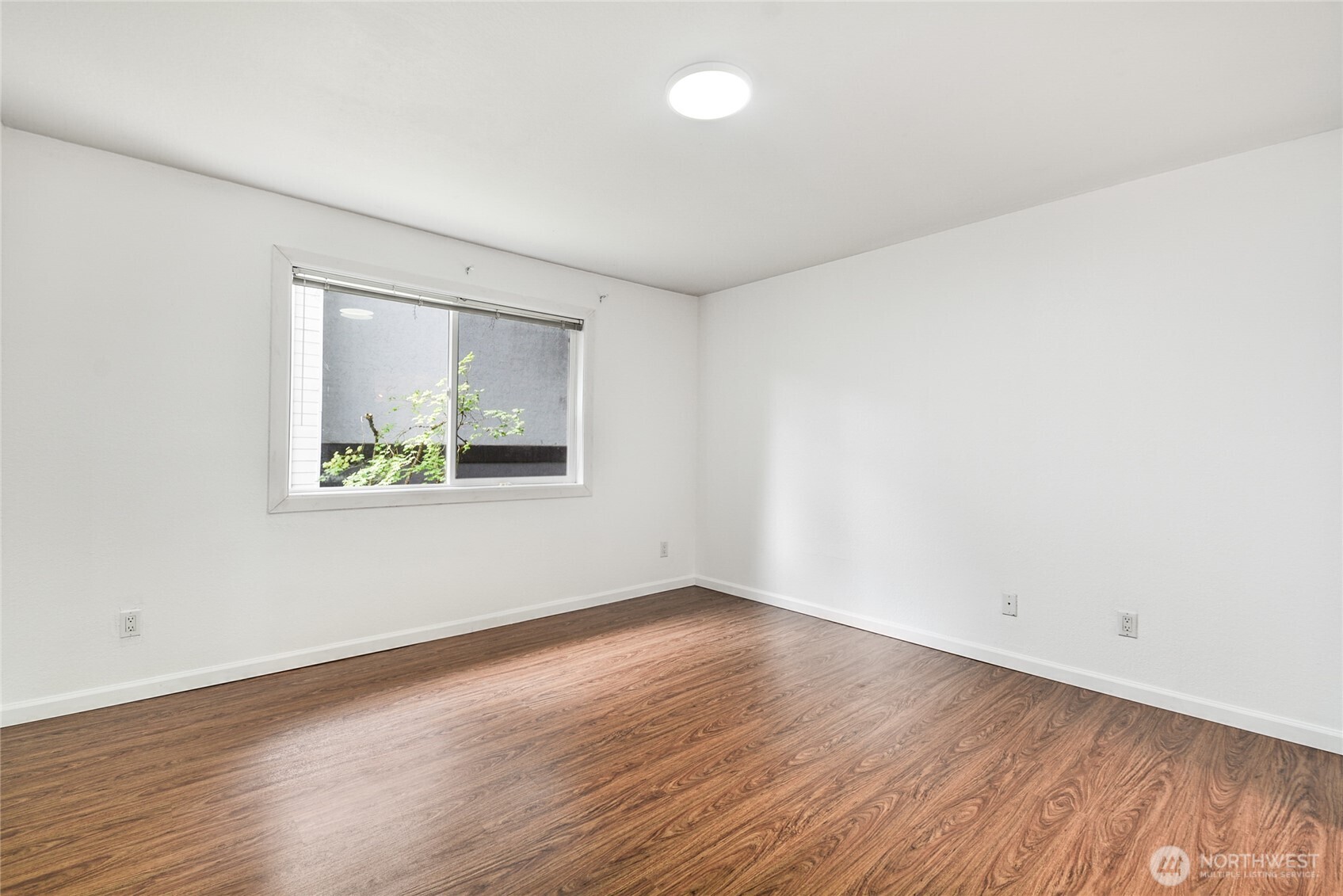 12037 100th Avenue 206 Property Photo 10