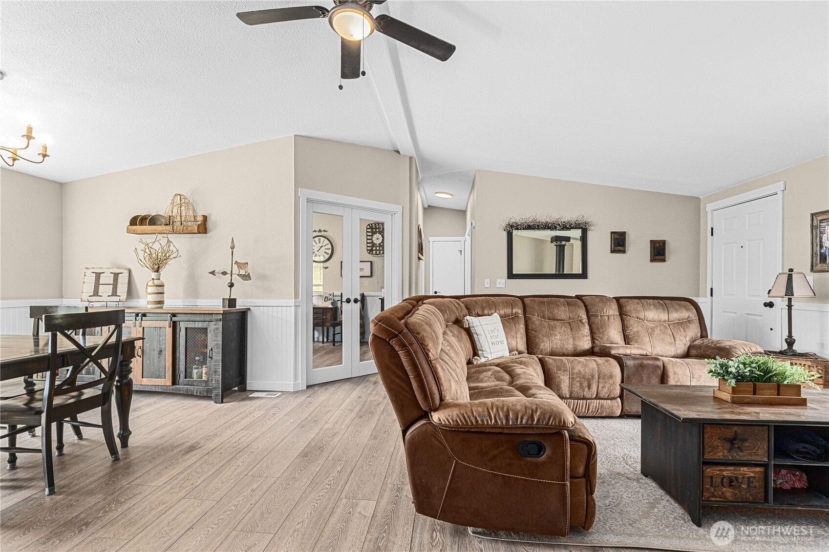 4562 Lessig Road A Property Photo 4