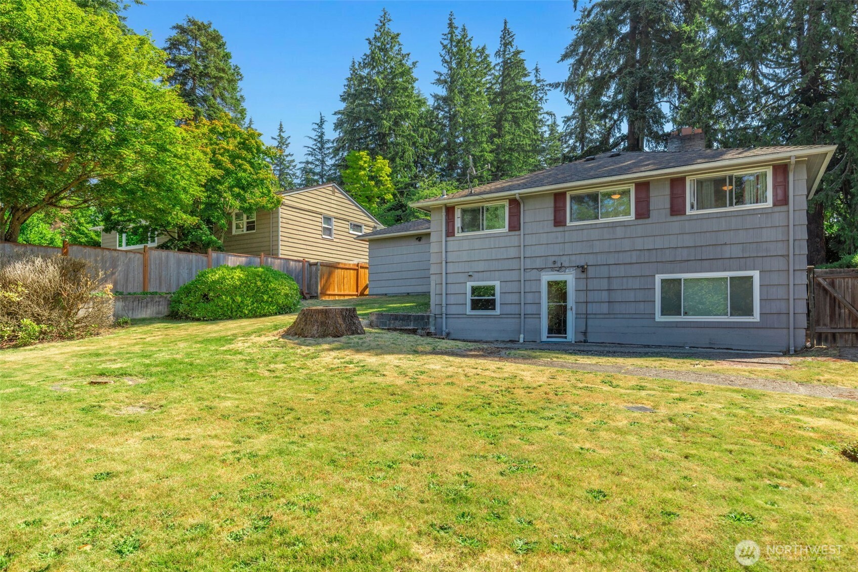 19005 104th Avenue Property Photo 3