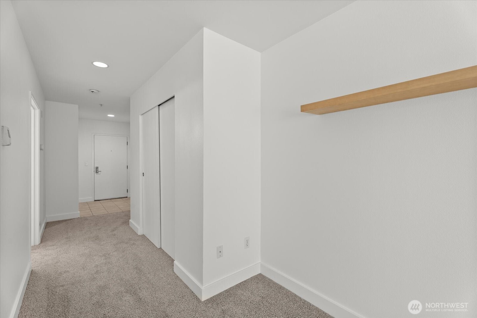 2440 Western Avenue 517 Property Photo 18