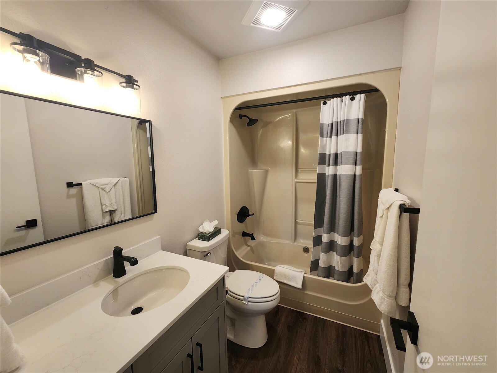 1 Lodge 618-l Property Photo 11