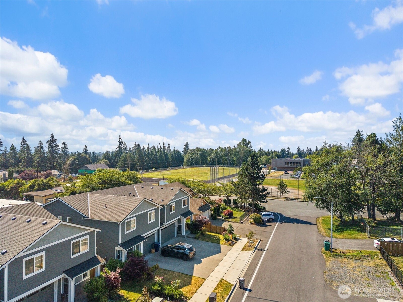 17115 11th Place B Property Photo 26