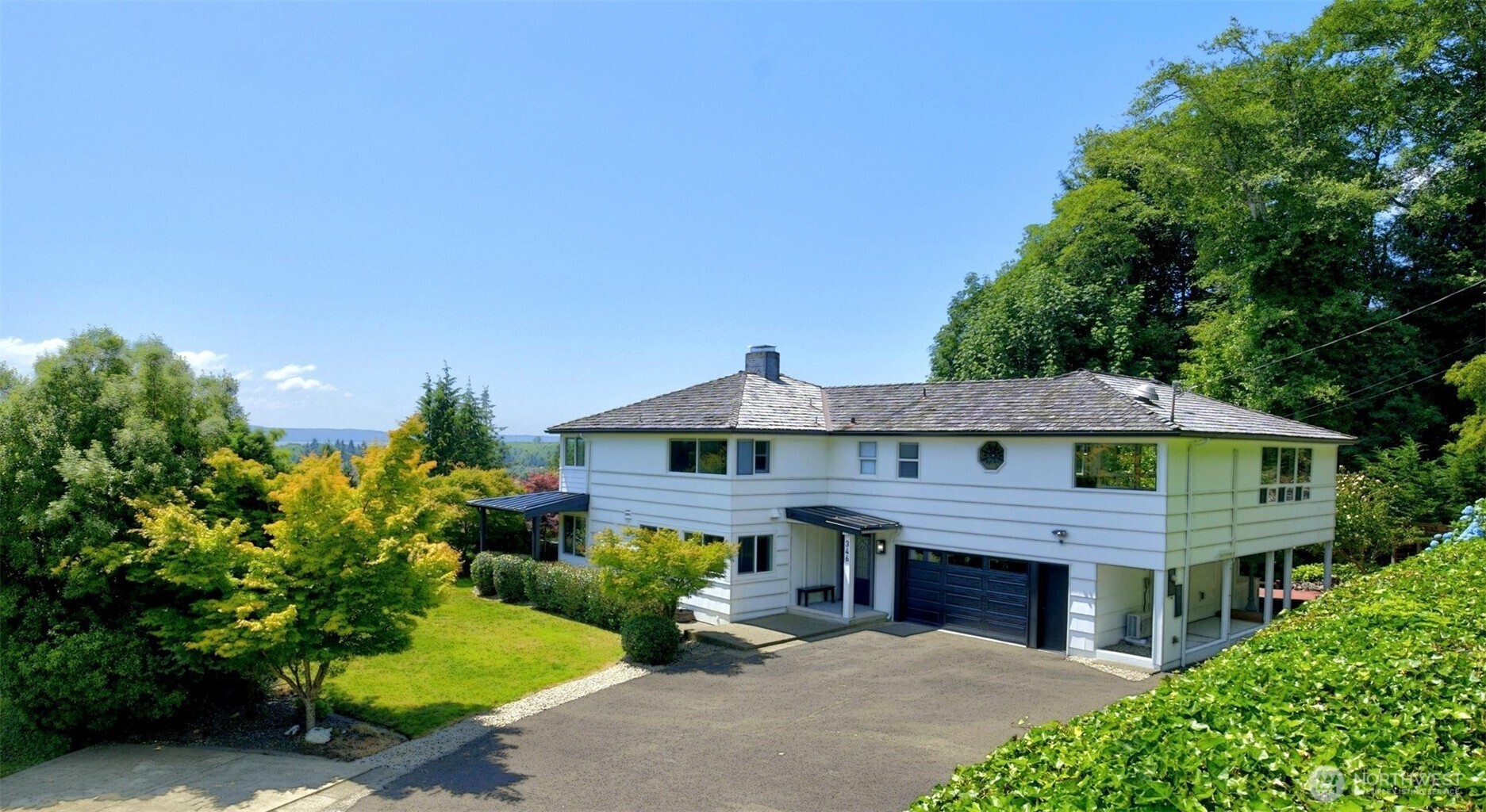 346 Lawrence Street Property Photo 1
