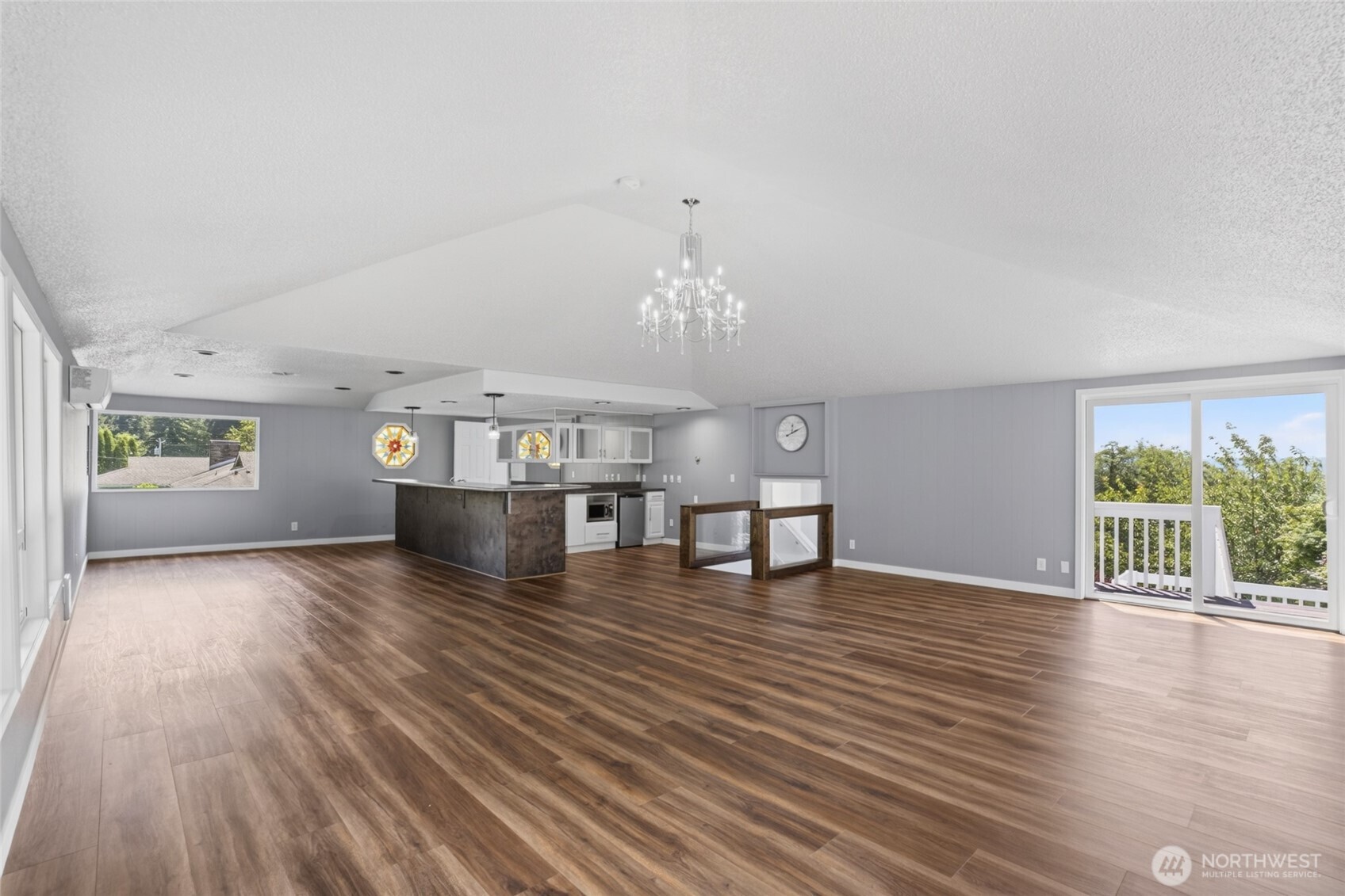 346 Lawrence Street Property Photo 13