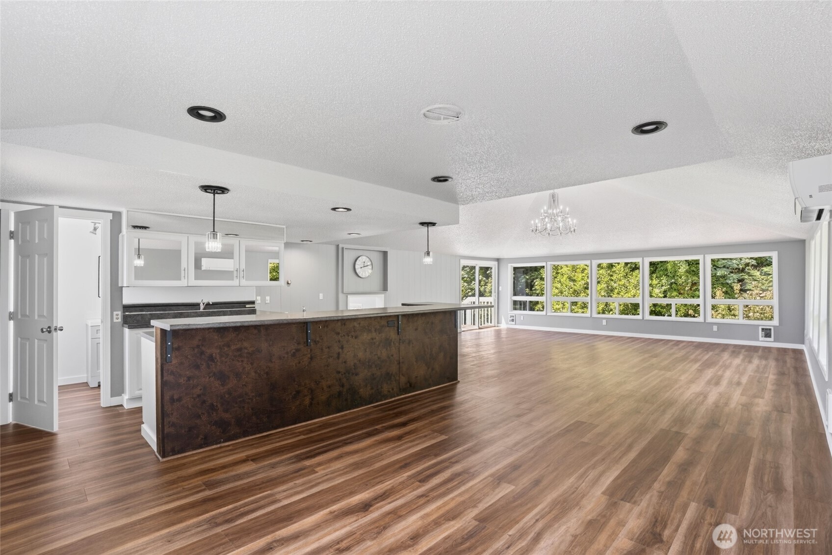 346 Lawrence Street Property Photo 14