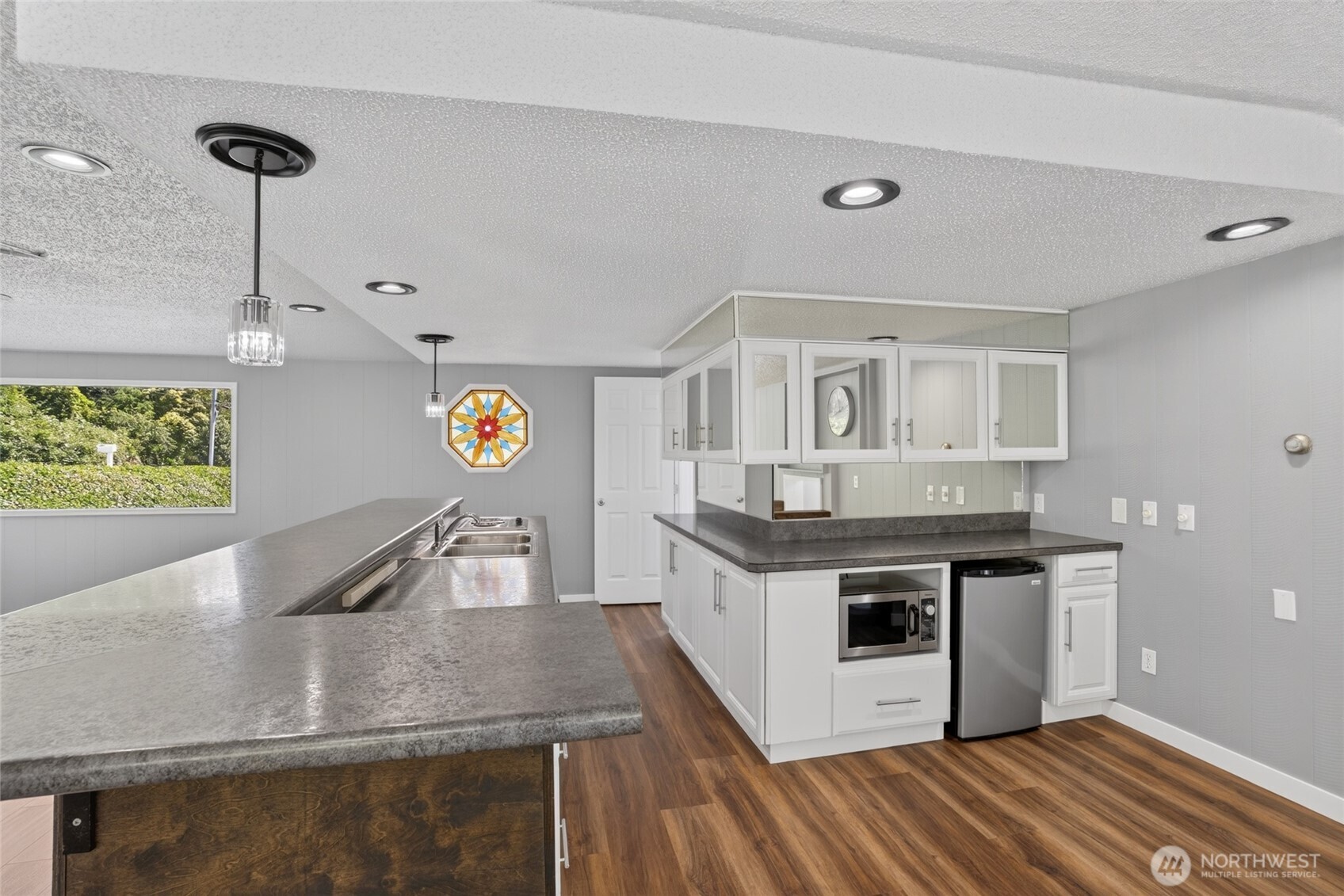 346 Lawrence Street Property Photo 16