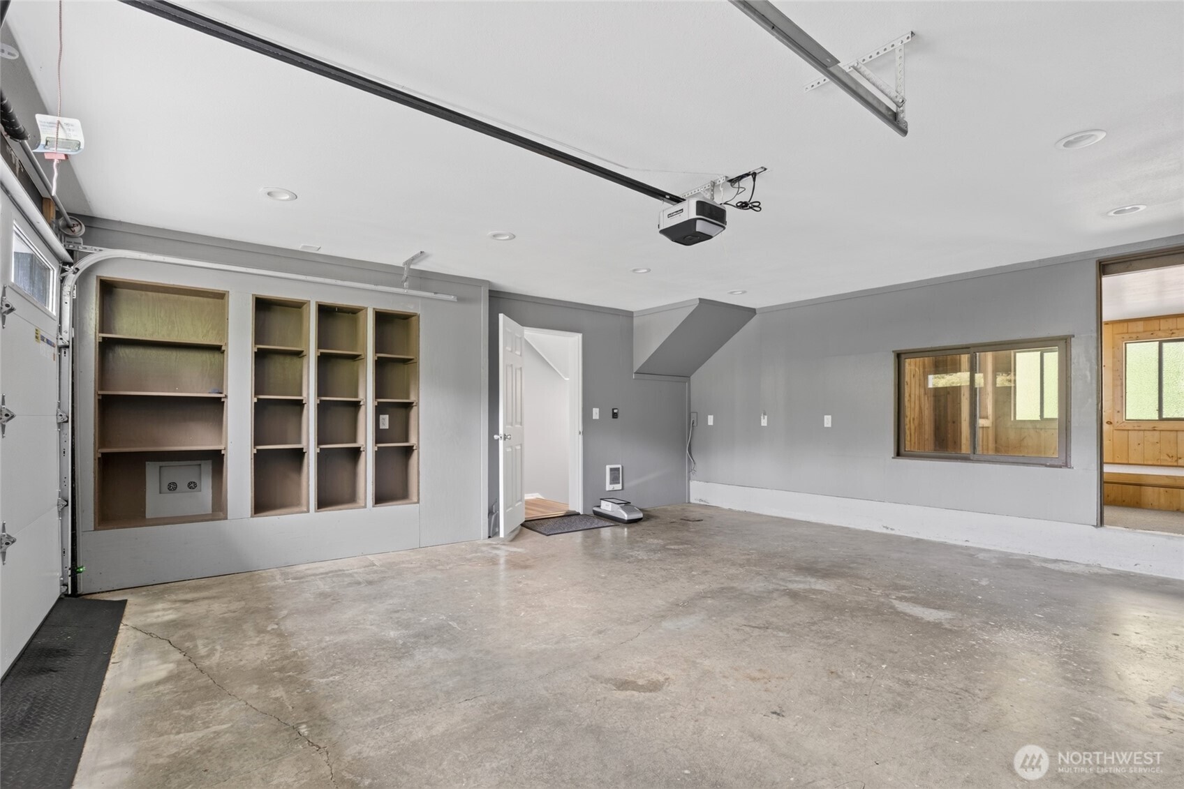 346 Lawrence Street Property Photo 31