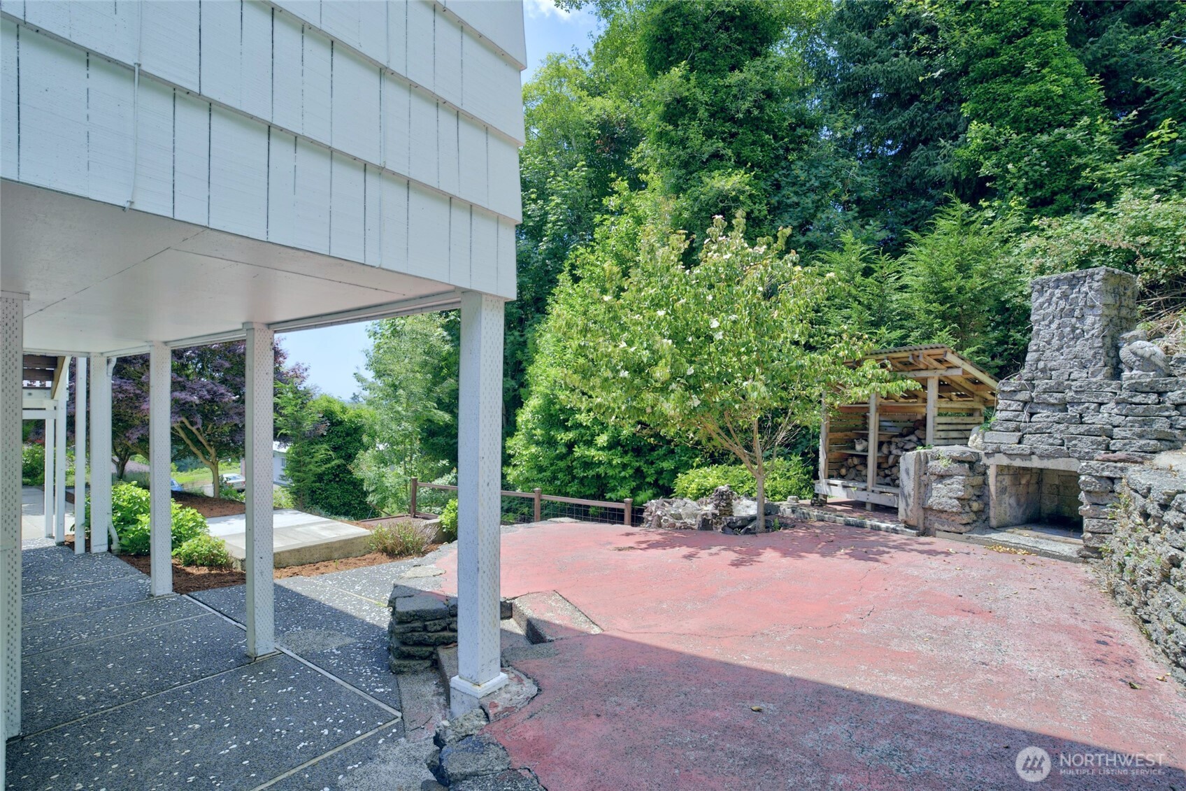 346 Lawrence Street Property Photo 33