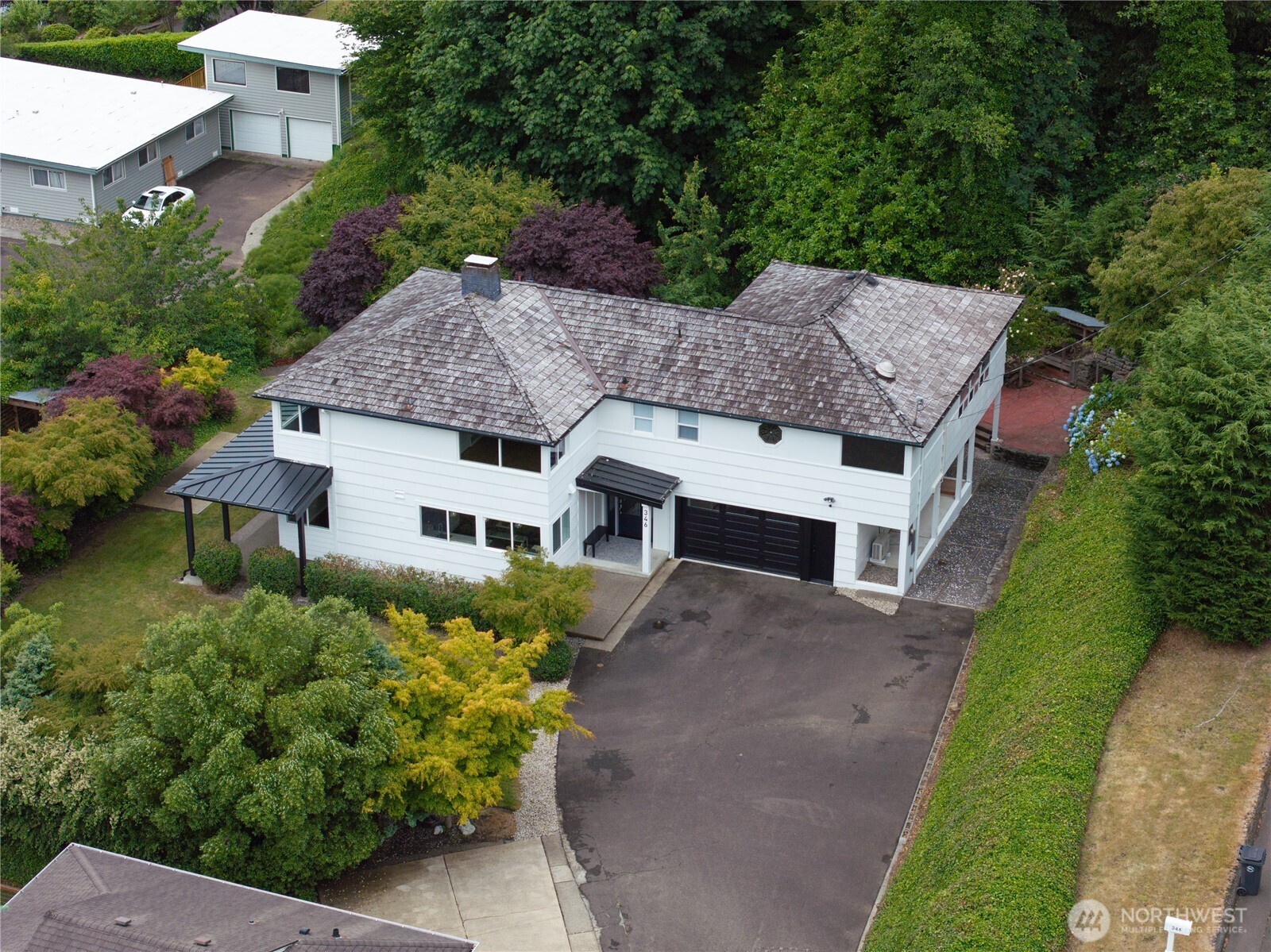 346 Lawrence Street Property Photo 36