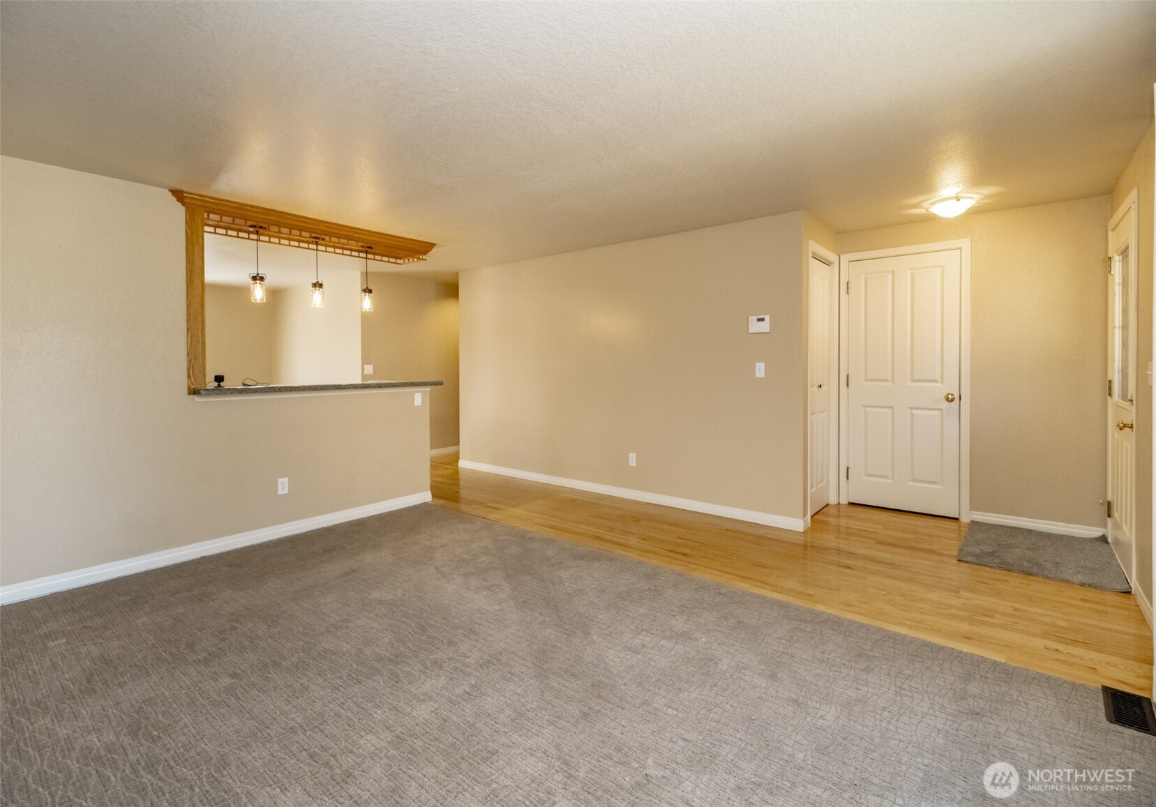 10025 14th Avenue Property Photo 8