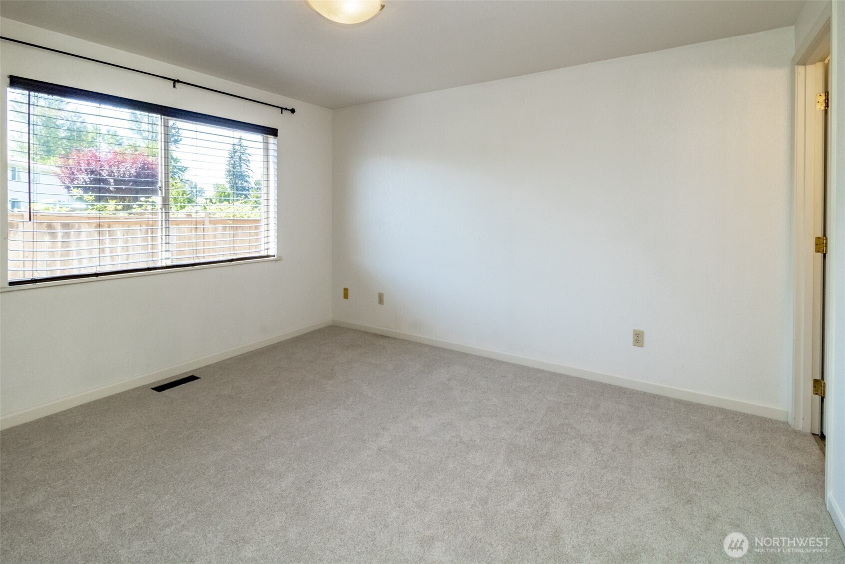 10025 14th Avenue Property Photo 15