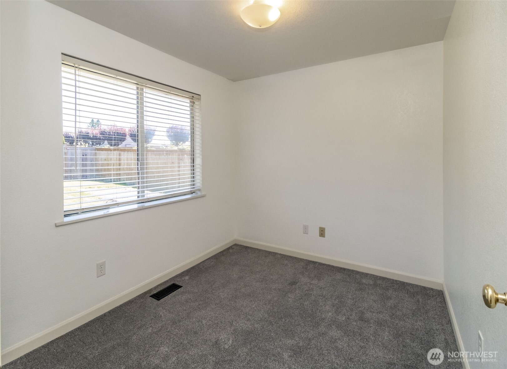 10025 14th Avenue Property Photo 18
