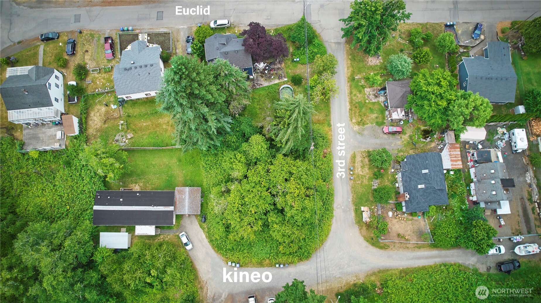2 Xx Euclid Avenue Property Photo 8