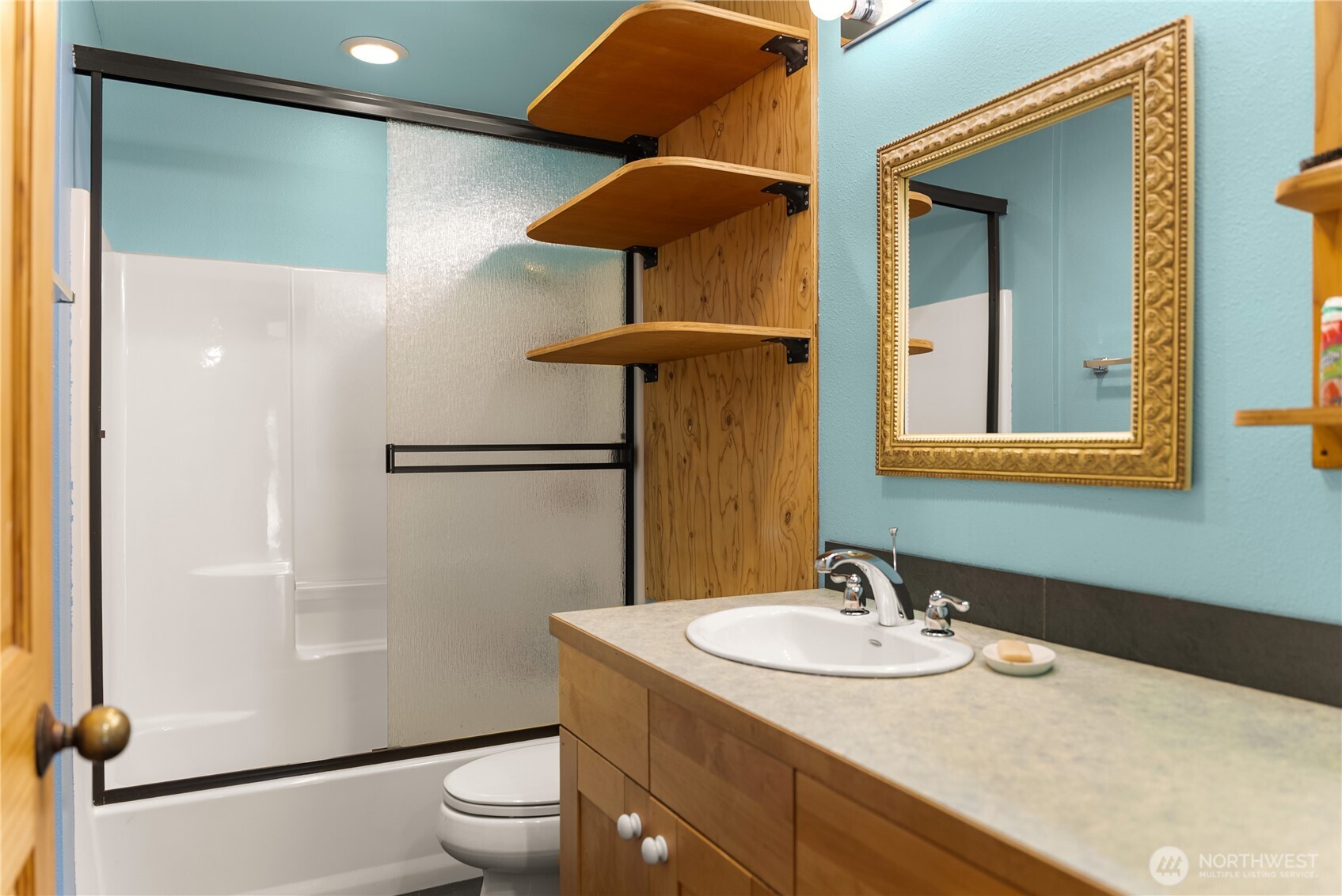 43 Davelaar Drive Property Photo 14