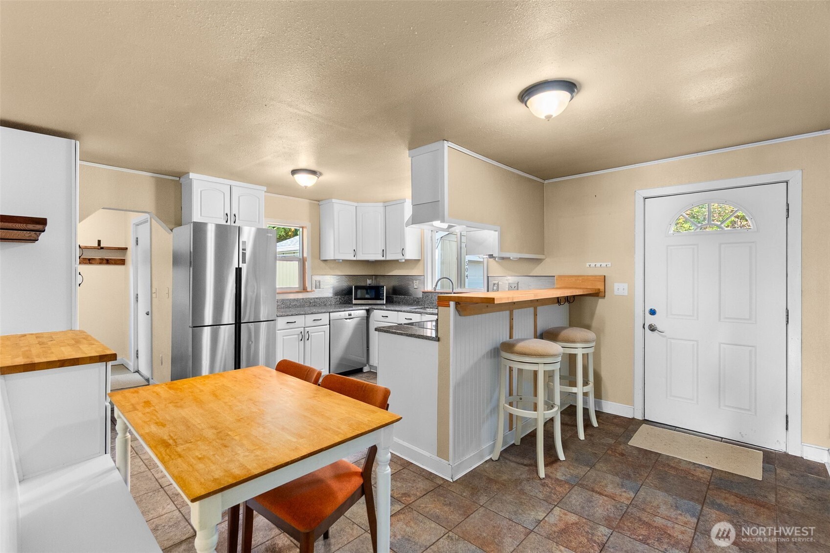 504 G Street Property Photo 9