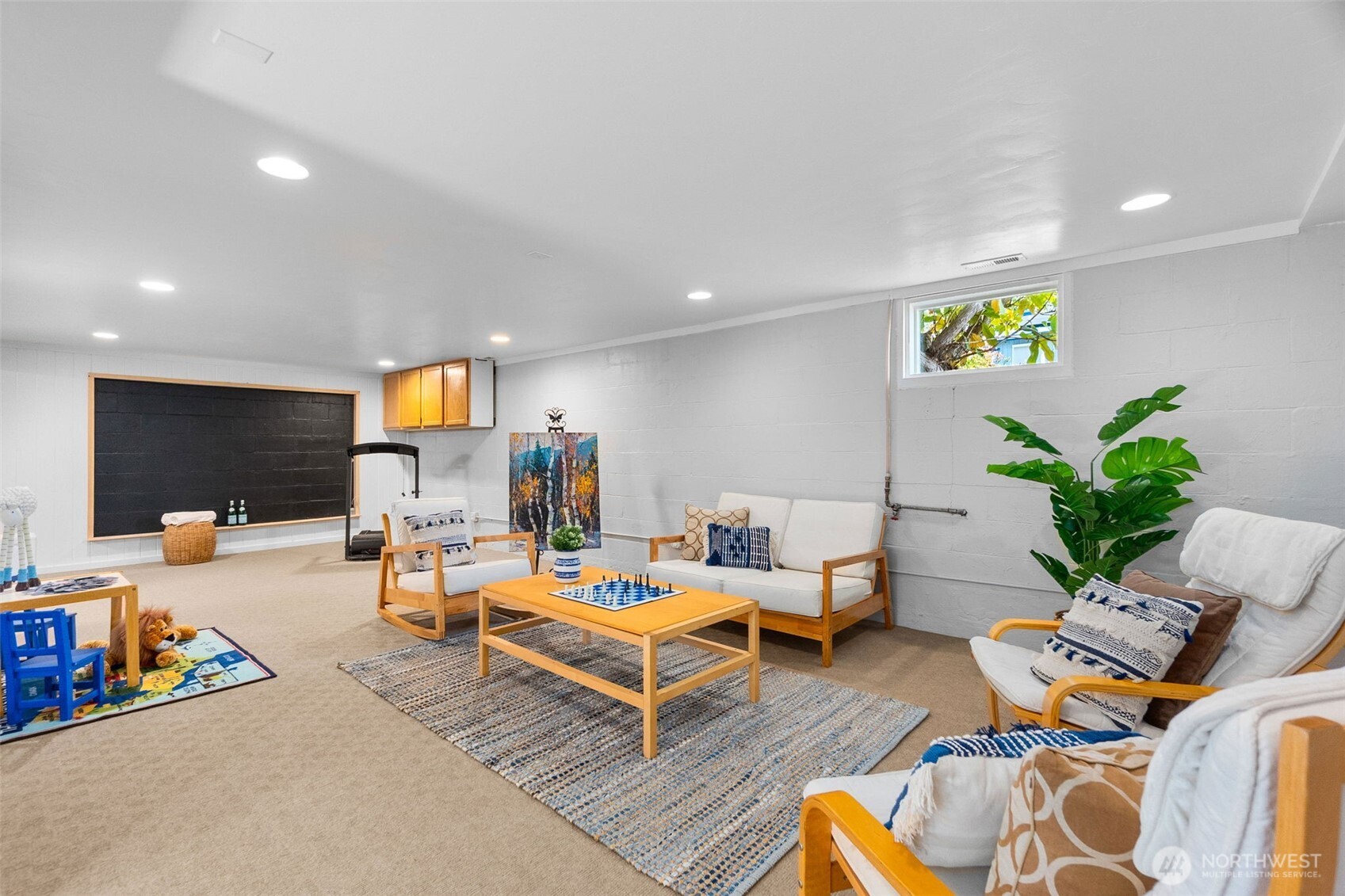 504 G Street Property Photo 15
