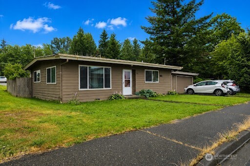 31503 Us 2 Property Photo 3