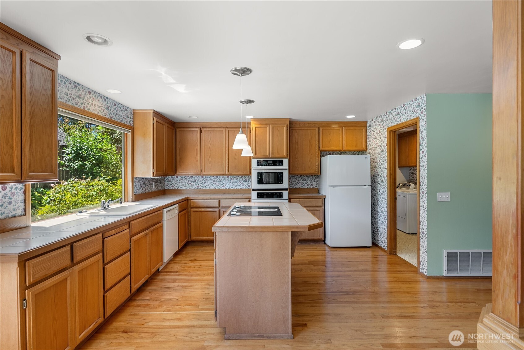 5625 108th Place Property Photo 11