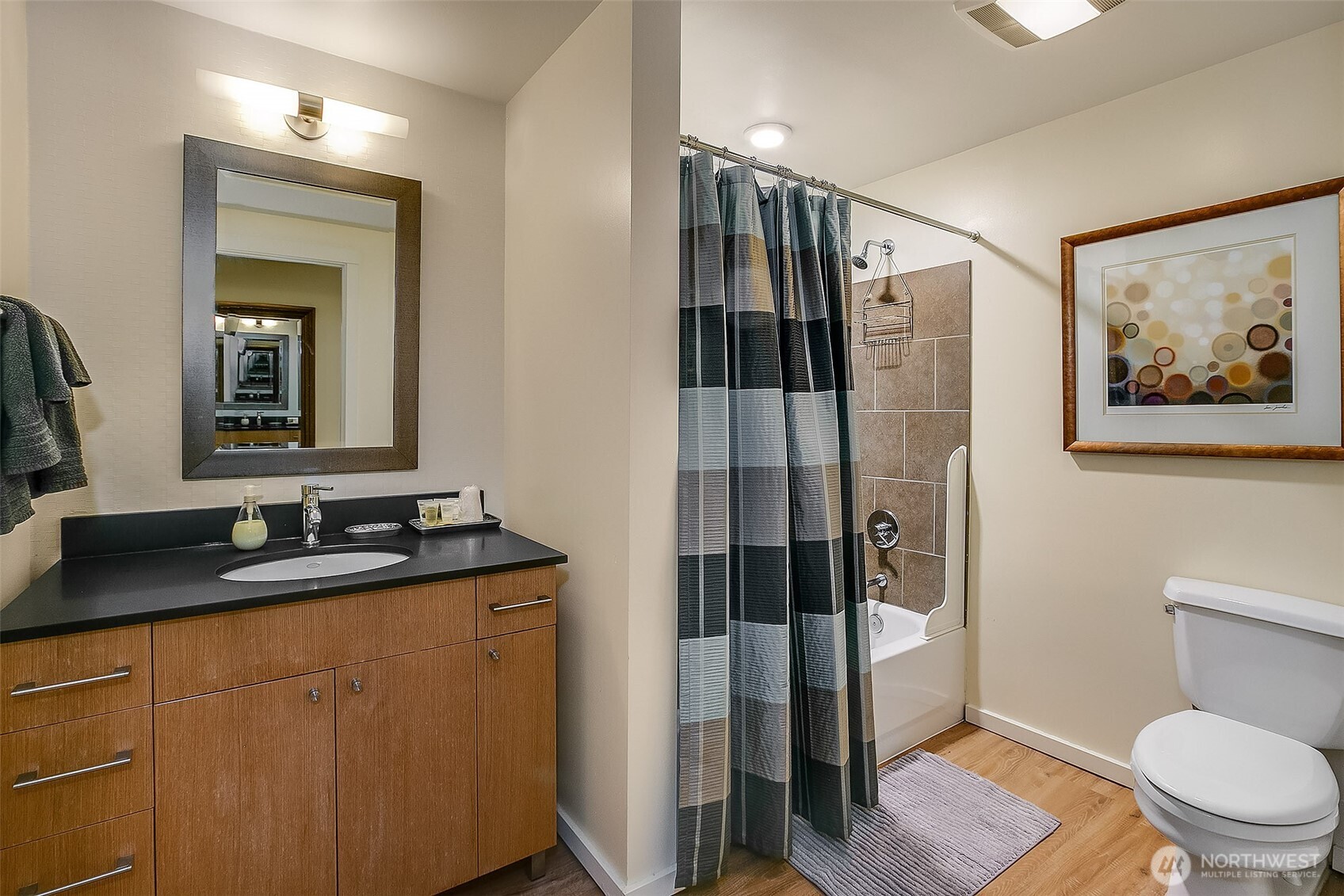76 Cedar Street 603 Property Photo 27