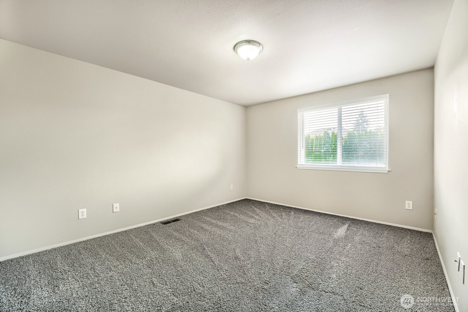 4206 N Pearl Street Property Photo 11