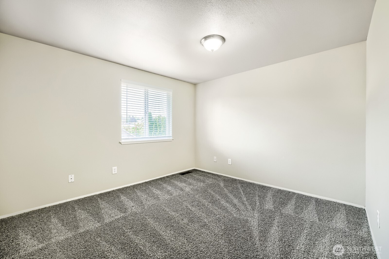 4206 N Pearl Street Property Photo 16