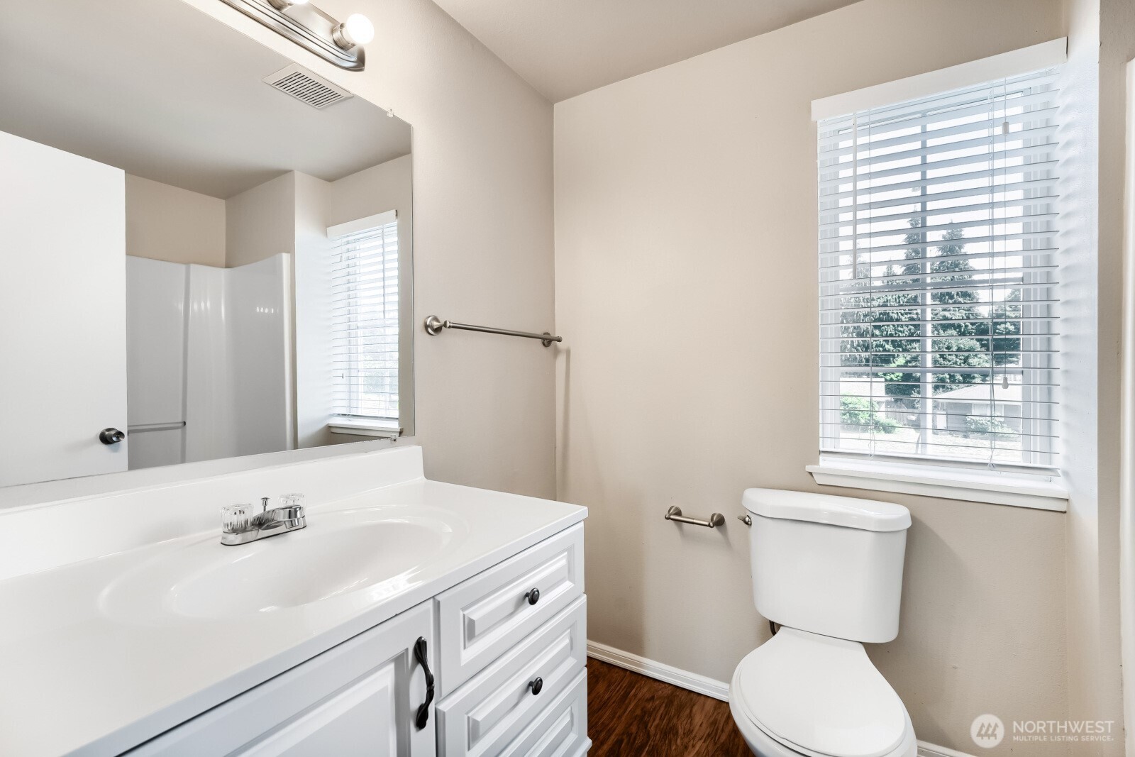 4206 N Pearl Street Property Photo 18