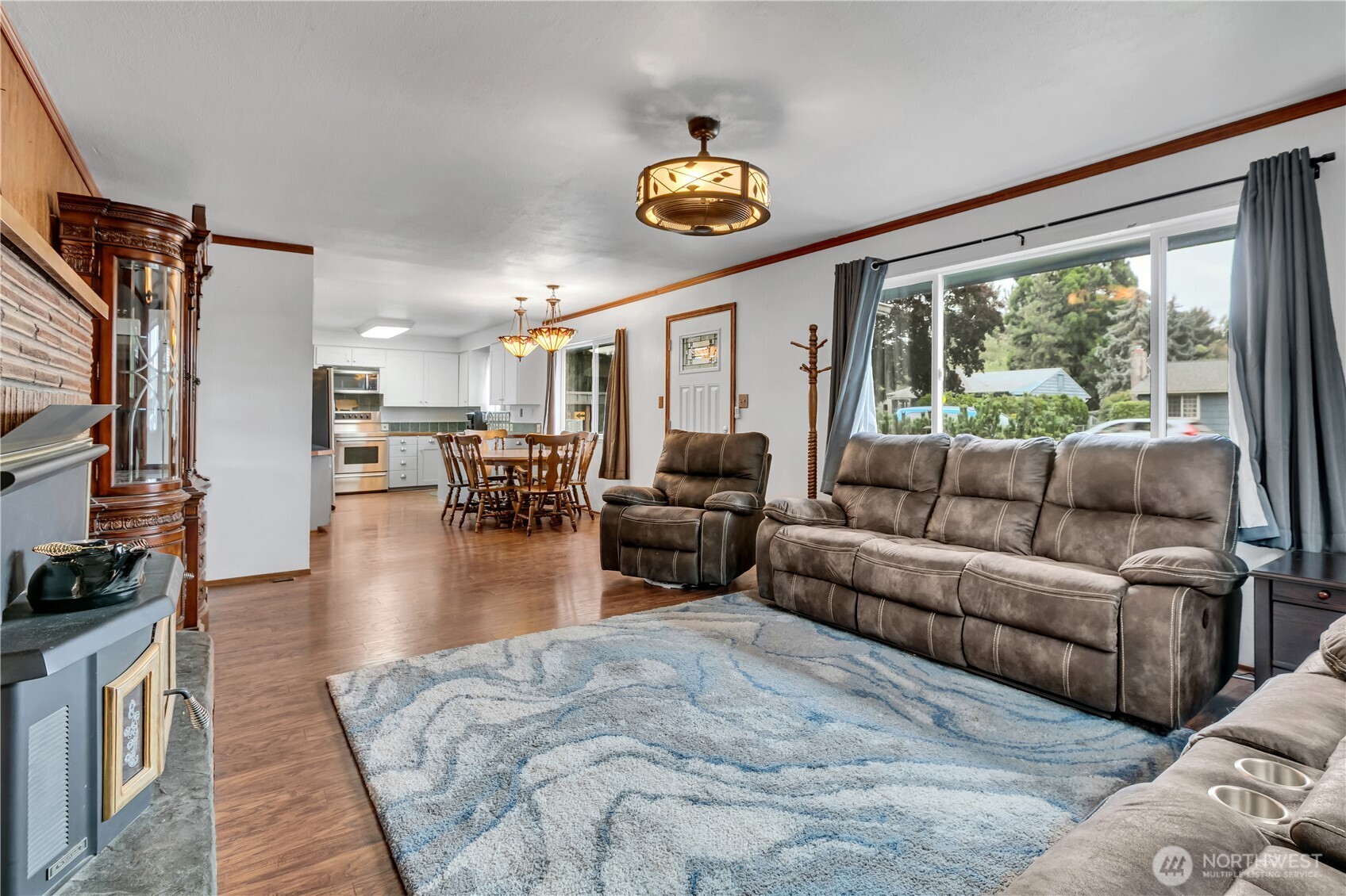 15115 74th Street Property Photo 3