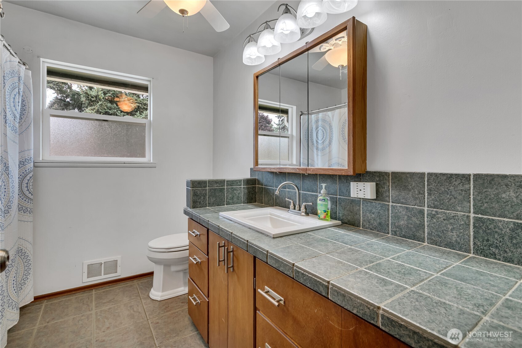 15115 74th Street Property Photo 11