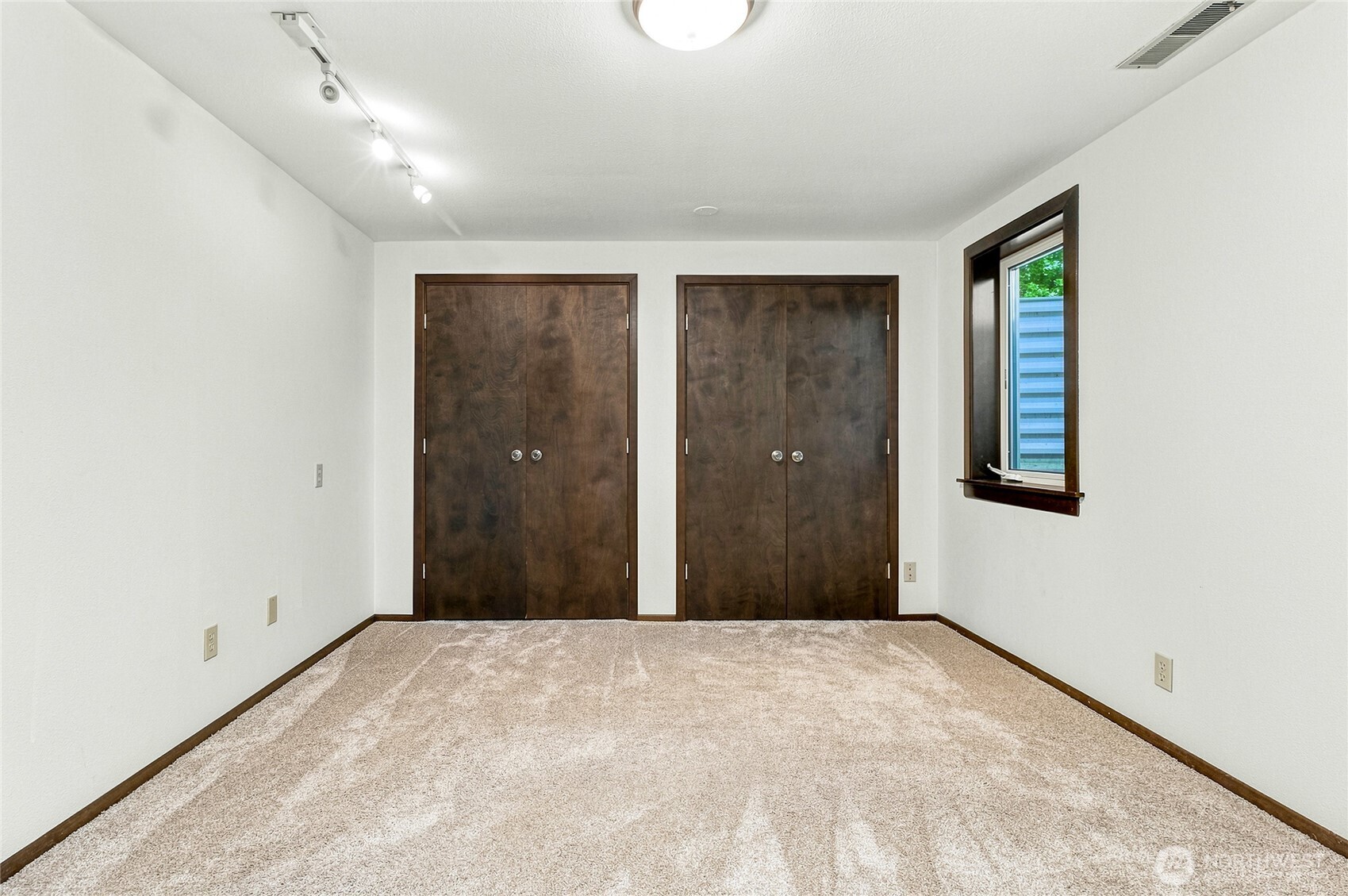 885 E Tietan Property Photo 29