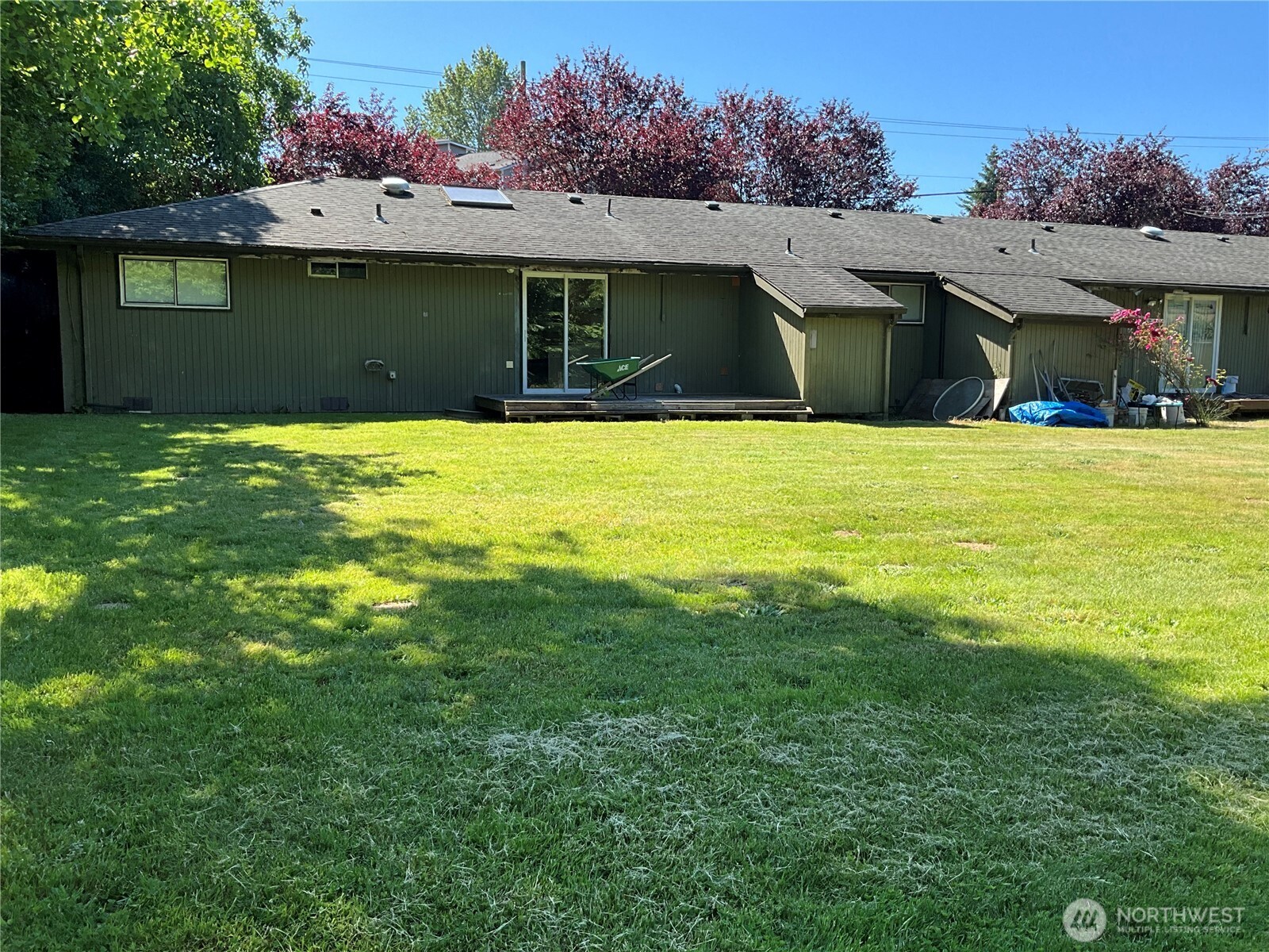9618 Holly Drive Property Photo 2