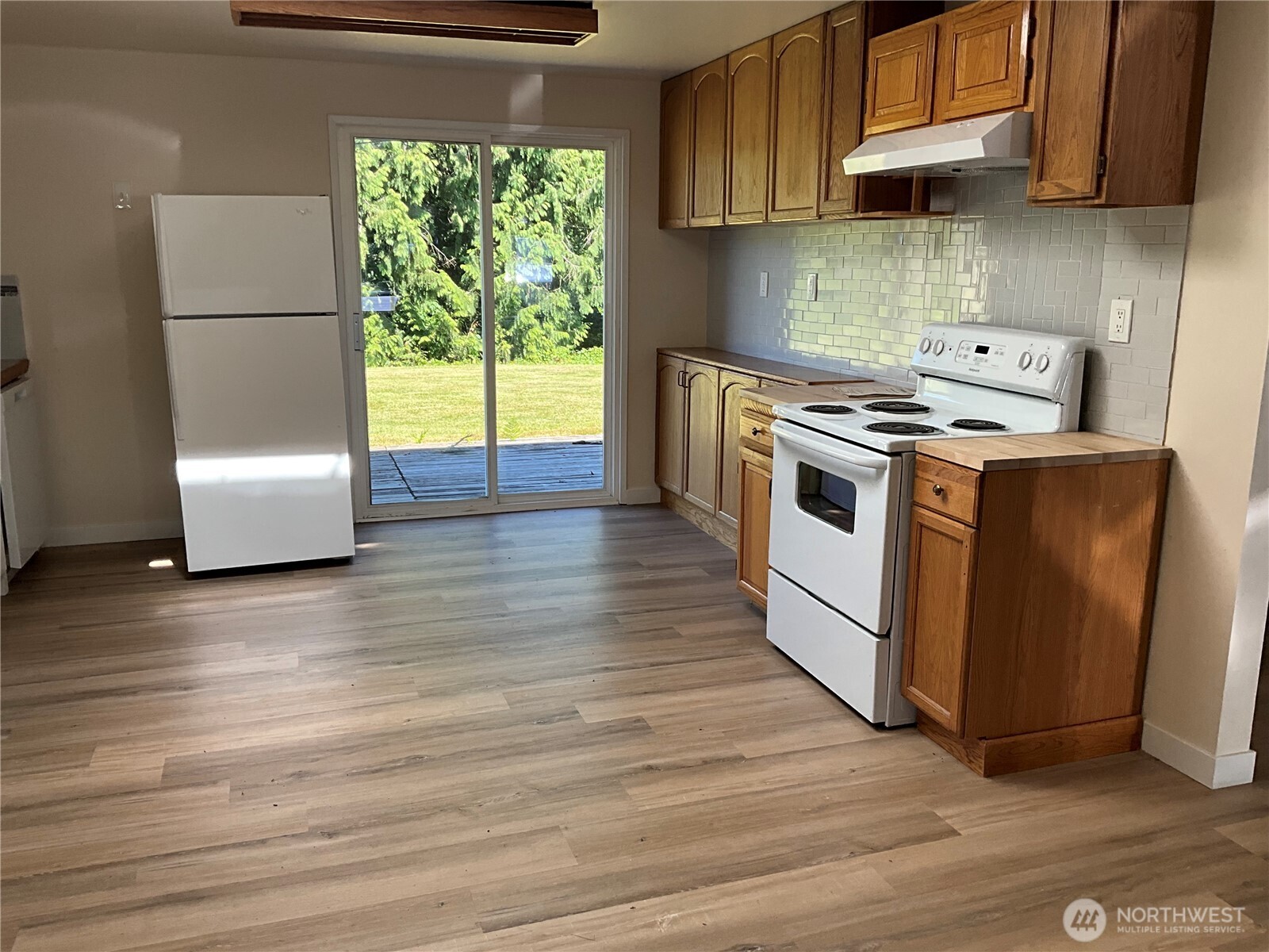 9618 Holly Drive Property Photo 11