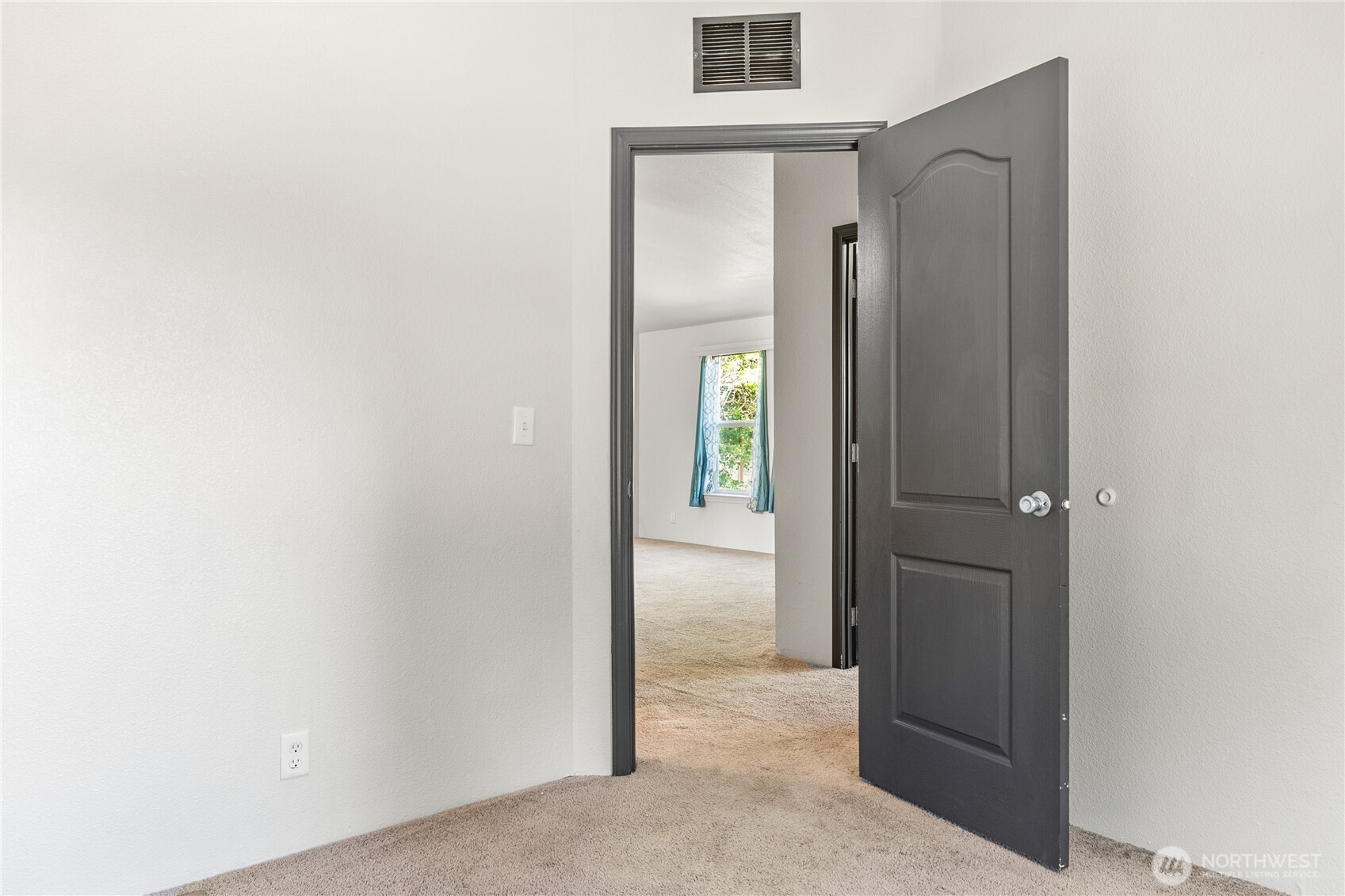 121 E Aspen Place Property Photo 22