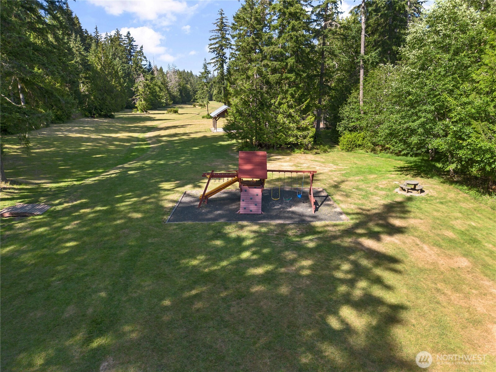 121 E Aspen Place Property Photo 32