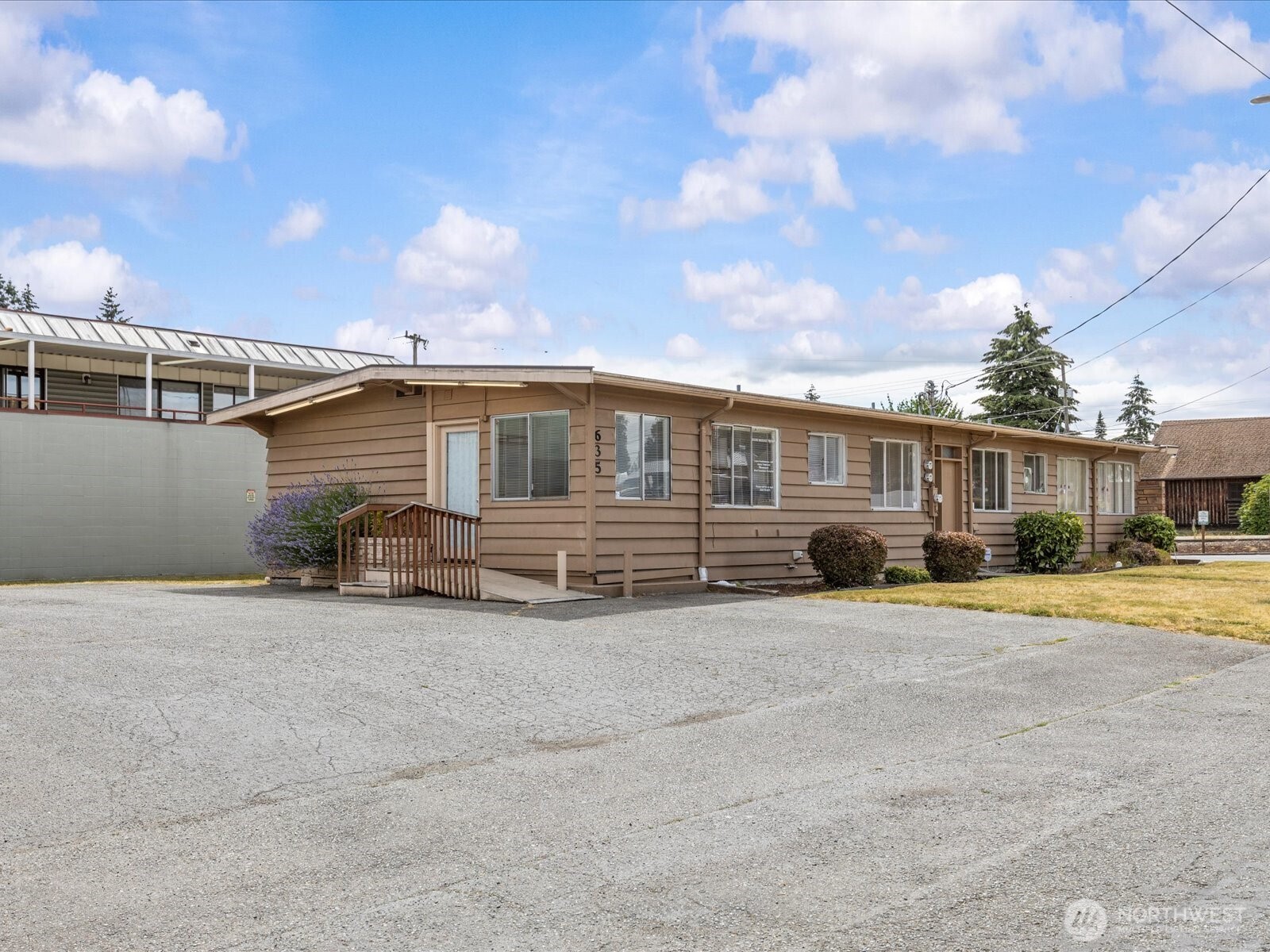 635 Sw 154th Street Property Photo 7