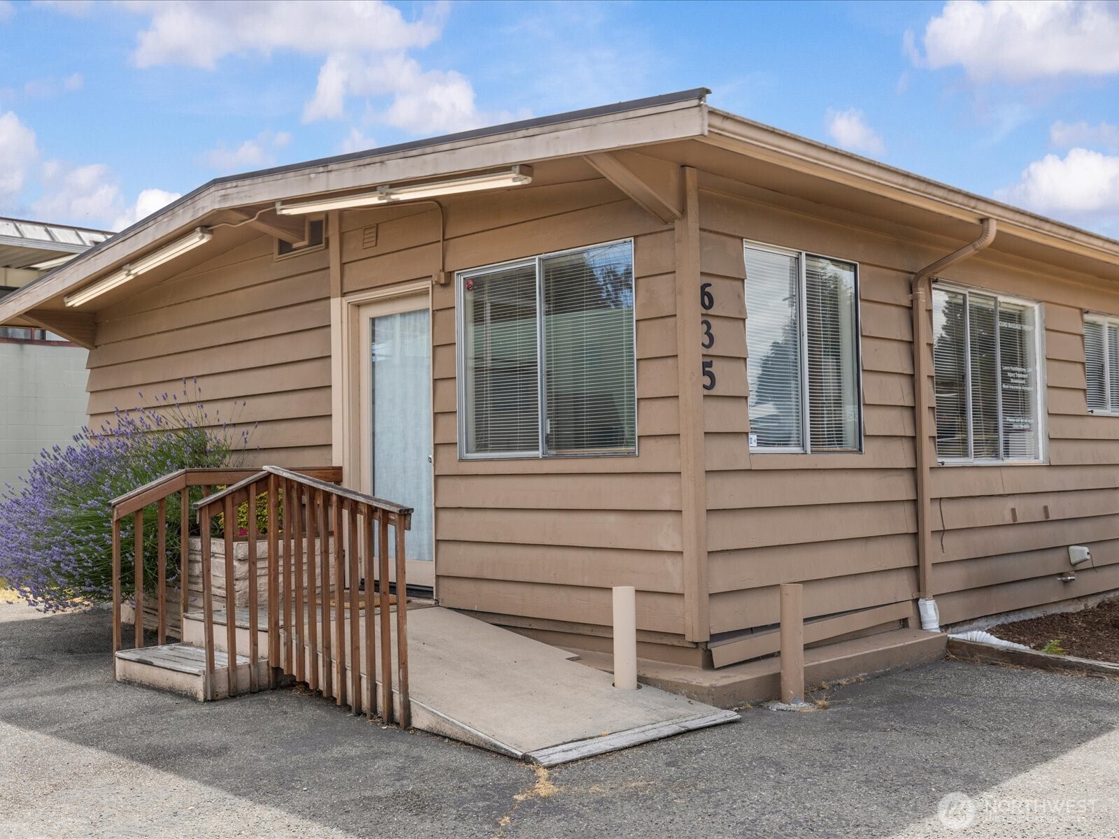 635 Sw 154th Street Property Photo 8